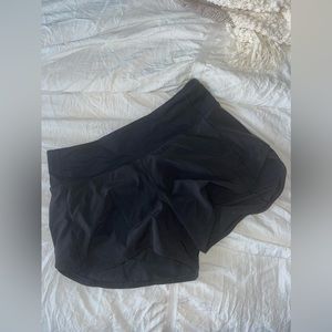 LULU LEMON Speed Up Mid-Rise Lined Short 4”